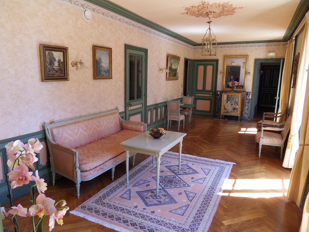 Chateau De La Motte Noailly Bagian luar foto