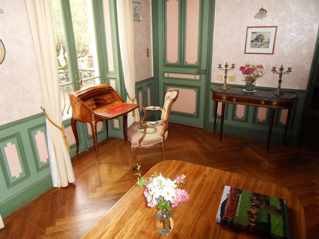 Chateau De La Motte Noailly Bagian luar foto