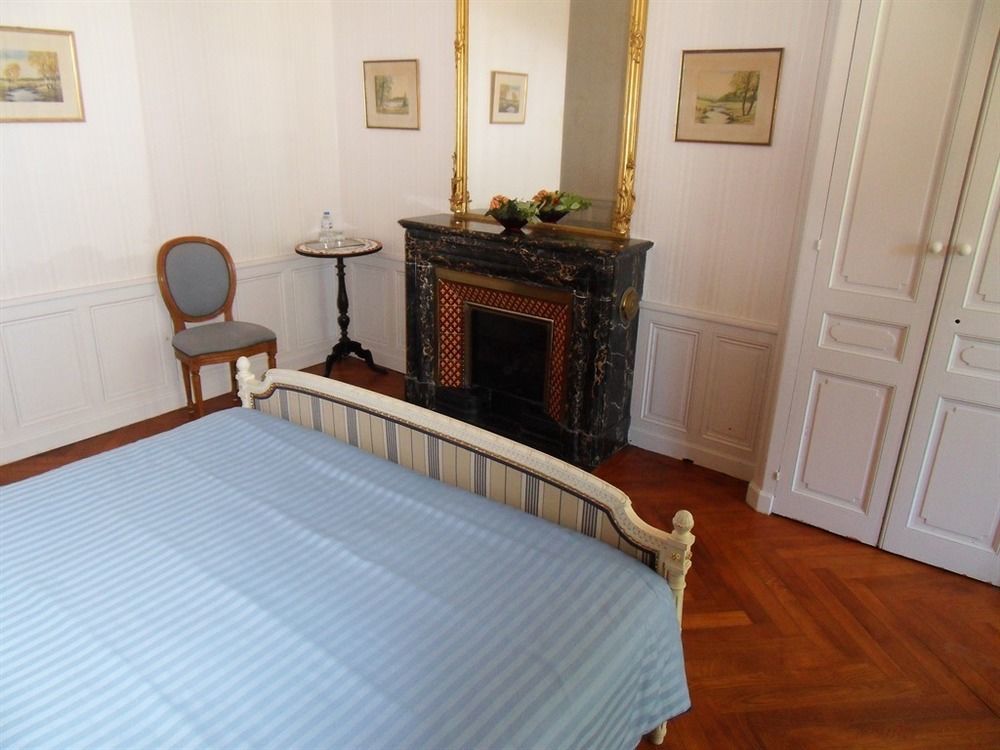 Chateau De La Motte Noailly Bagian luar foto